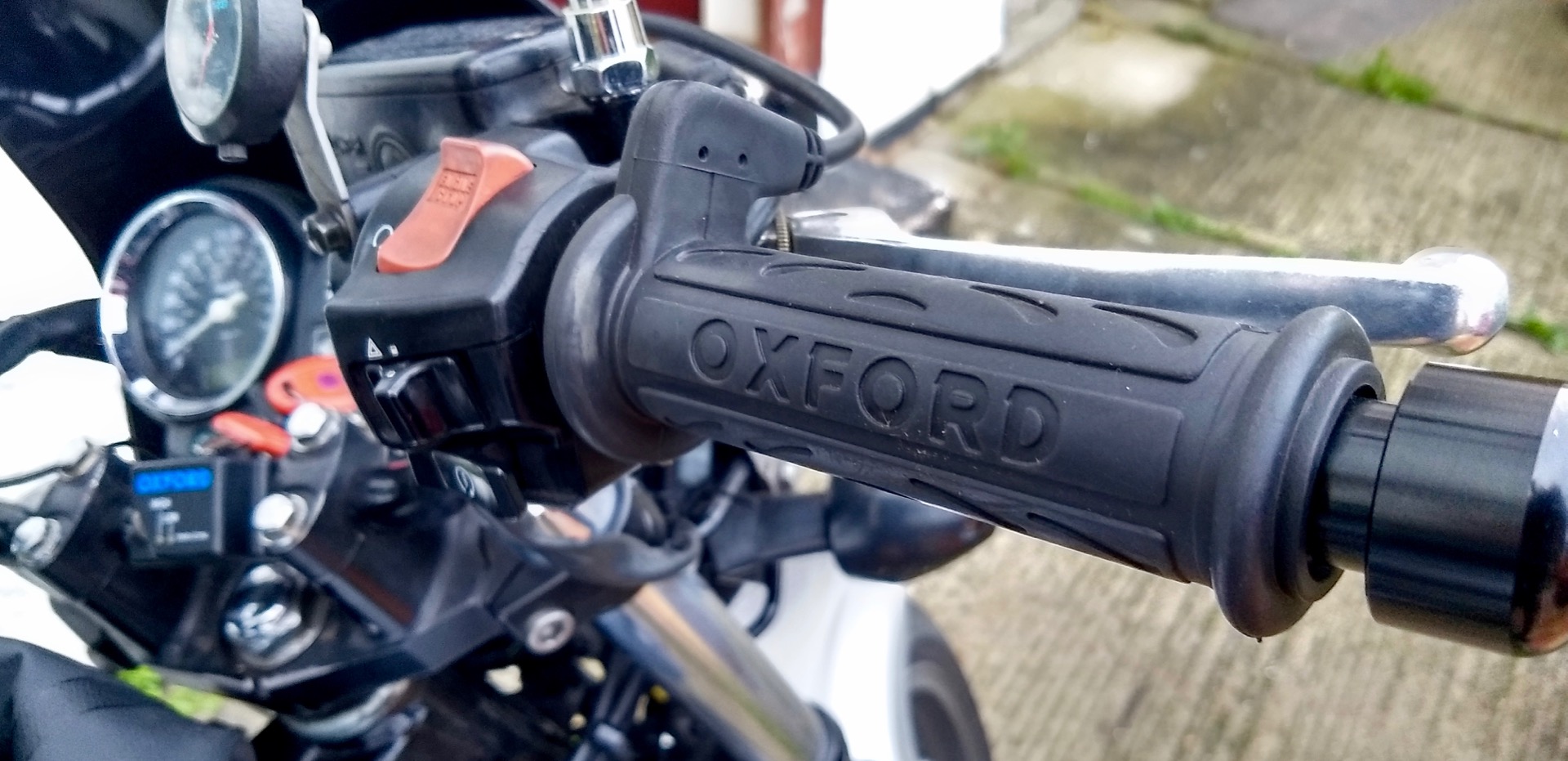 Oxford Heated Grips Review Hot Grips For Commuters Beginner Biker