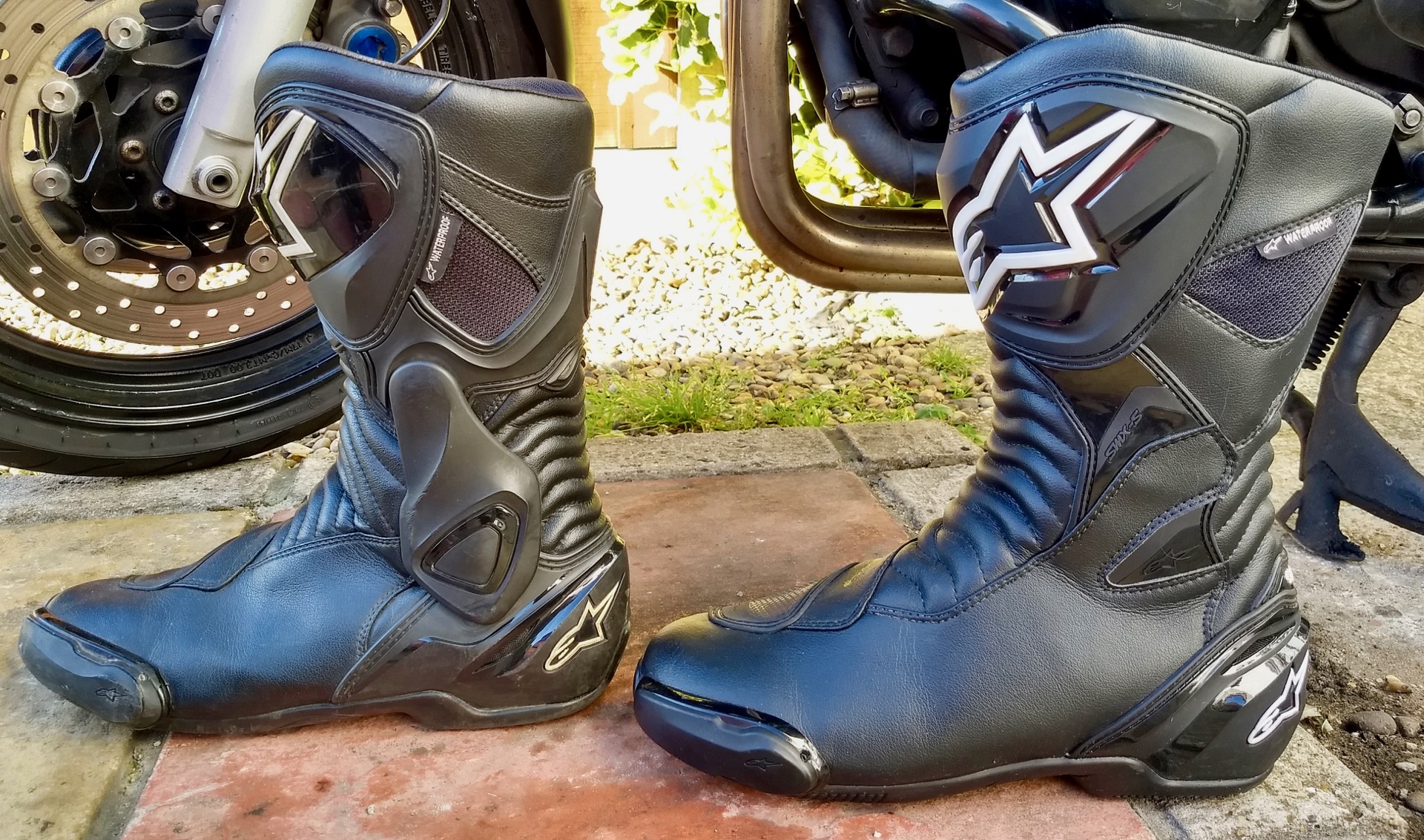 Alpinestars SMX S vs S MX 6 Waterproof Boots Compared Beginner